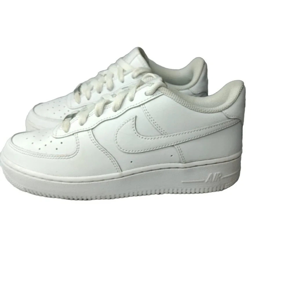 Nike Air Force 1 LE Big Kids Shoes Size 6.5 Y Sneakers Triple White
